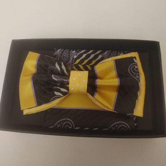 ROBERT LEWIS MEN'S BOWTIE AND POCKET SQUARE SET. - Picture 1 of 4